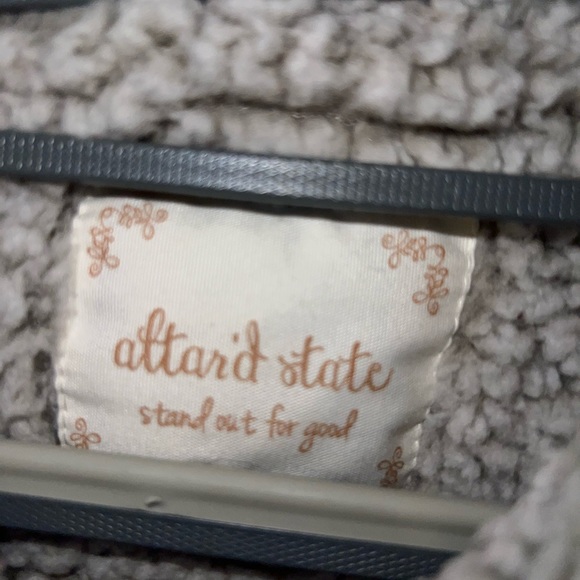 Alter’d State Gray / Beige Quarter Zip Sherpa Jacket - Picture 4 of 6